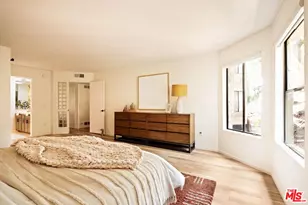 1942 Grace Ave, Los Angeles, CA 90068 - Photo 18