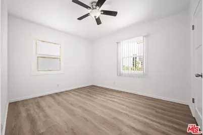 8207 Crenshaw Dr, Inglewood, CA 90305 - Photo 18