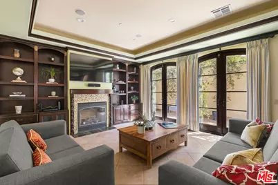 360 S Crescent Dr, Beverly Hills, CA 90212 - Photo 14