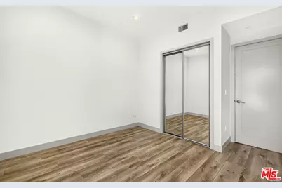 440 Palm Dr #4, Glendale, CA 91202 - Photo 16