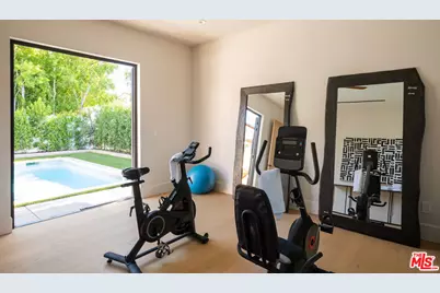 15110 Otsego St, Los Angeles, CA 91403 - Photo 30