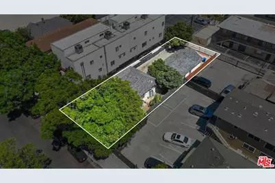 3042 Royal St, Los Angeles, CA 90007 - Photo 2
