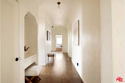 857 S Curson Ave, Los Angeles, CA 90036 - Photo 18