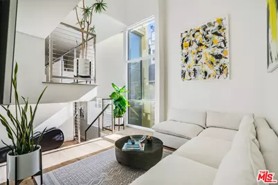 2222 6th St #B, Santa Monica, CA 90405 - Photo 1