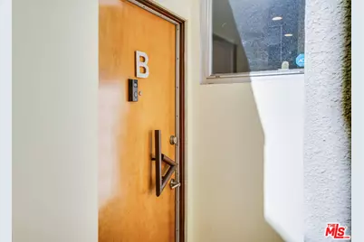 2222 6th St #B, Santa Monica, CA 90405 - Photo 6