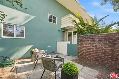 5328 Village Grn, Los Angeles, CA 90016 - Photo 20