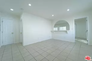 10024 S Western Ave, Los Angeles, CA 90047 - Photo 18