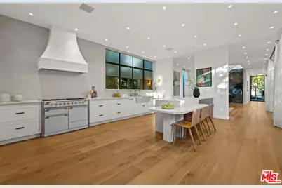 745 Sunset Ave, Venice, CA 90291 - Photo 12