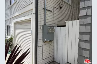 136 28th St, Hermosa Beach, CA 90254 - Photo 12