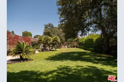880 Canterbury Rd, San Marino, CA 91108 - Photo 46