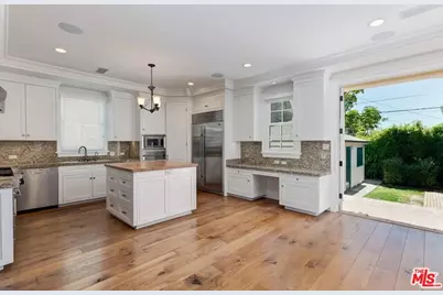 1011 Fiske St, Pacific Palisades, CA 90272 - Photo 10