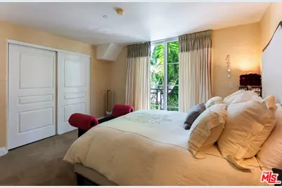10795 Wilshire Blvd #304, Los Angeles, CA 90024 - Photo 20