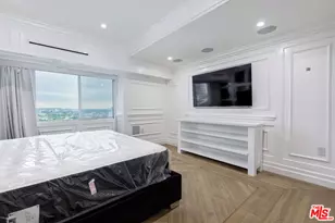 1155 N La Cienega Blvd, West Hollywood, CA 90069 - Photo 14