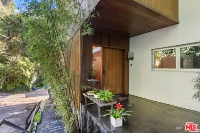 9976 Westwanda Dr, Beverly Hills, CA 90210 - Photo 2