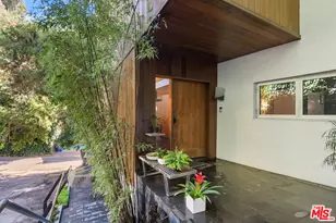 9976 Westwanda Dr, Beverly Hills, CA 90210 - Photo 2