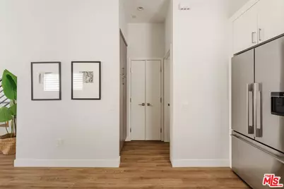 1434 S Sycamore Ave, Los Angeles, CA 90019 - Photo 24