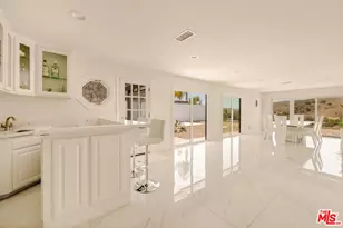 5703 Parkmor Rd, Calabasas, CA 91302 - Photo 10