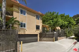 1930 Holly Dr, Los Angeles, CA 90068 - Photo 18