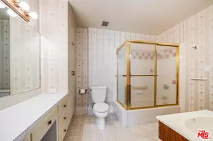 433 S Mansfield Ave, Los Angeles, CA 90036 - Photo 16