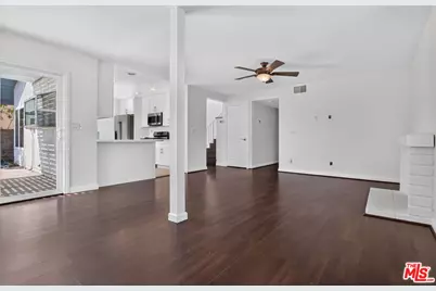 27820 Palmetto Ridge Dr, Santa Clarita, CA 91354 - Photo 30