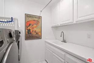 186 Royal London Ct, Lake Sherwood, CA 91361 - Photo 22