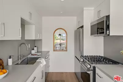 2721 2nd St #101, Santa Monica, CA 90405 - Photo 4