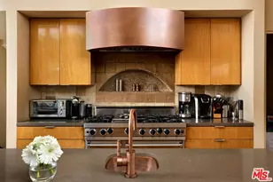 12960 San Vicente Blvd, Los Angeles, CA 90049 - Photo 12