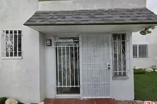 611 W 109th St, Los Angeles, CA 90044 - Photo 2