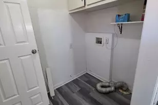 611 W 109th St, Los Angeles, CA 90044 - Photo 16