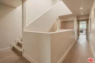 18 Voyage St, Marina del Rey, CA 90292 - Photo 28