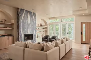 18 Voyage St, Marina del Rey, CA 90292 - Photo 12