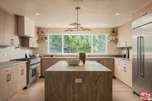 18 Voyage St, Marina del Rey, CA 90292 - Photo 16