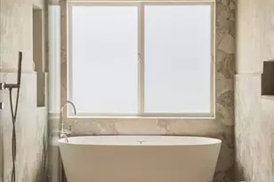 18 Voyage St, Marina del Rey, CA 90292 - Photo 40