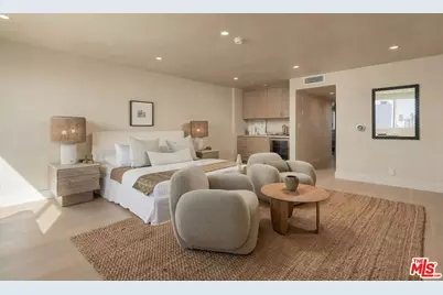 18 Voyage St, Marina del Rey, CA 90292 - Photo 32