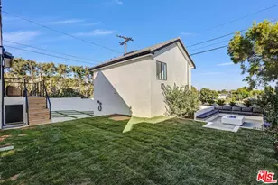 11404 Biona Dr, Los Angeles, CA 90066 - Photo 44