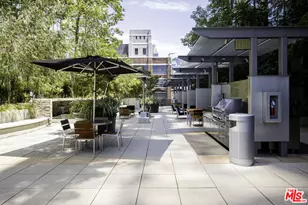 1111 S Grand Ave, Los Angeles, CA 90015 - Photo 18