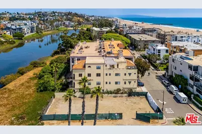 6202 Pacific Ave, Playa del Rey, CA 90293 - Photo 4