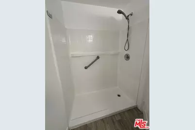 21400 Burbank Blvd #202, Woodland Hills, CA 91367 - Photo 14