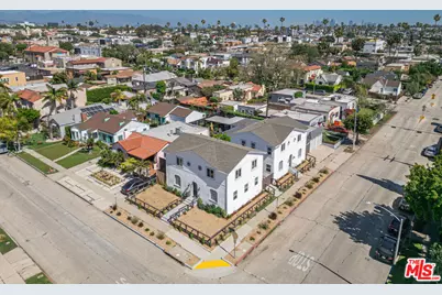 5317 Saturn St, Los Angeles, CA 90019 - Photo 40
