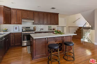 3751 Prestwick Dr, Los Angeles, CA 90027 - Photo 8