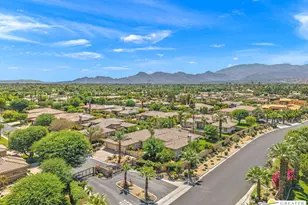 8 Collegiate Cir, Rancho Mirage, CA 92270 - Photo 10
