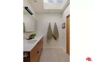 3750 Arbolada Rd, Los Angeles, CA 90027 - Photo 18