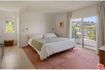 3750 Arbolada Rd, Los Angeles, CA 90027 - Photo 18