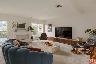 3750 Arbolada Rd, Los Angeles, CA 90027 - Photo 6