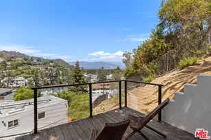 3750 Arbolada Rd, Los Angeles, CA 90027 - Photo 32