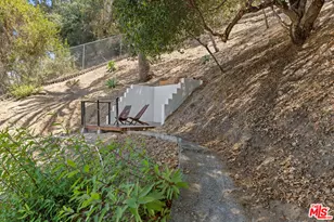 3750 Arbolada Rd, Los Angeles, CA 90027 - Photo 32