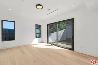 5280 Sanchez Dr, Los Angeles, CA 90008 - Photo 20