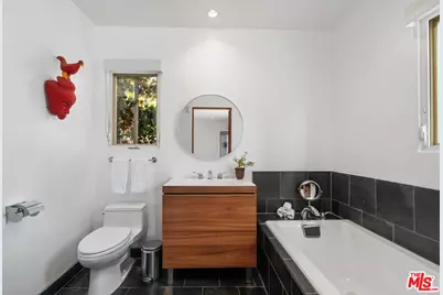 2338 Lyric Ave, Los Angeles, CA 90027 - Photo 16