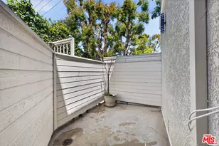 1754 11th St, Santa Monica, CA 90404 - Photo 12