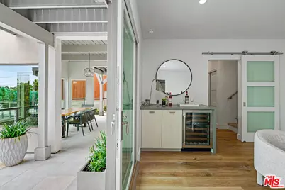 922 Berkeley St, Santa Monica, CA 90403 - Photo 16